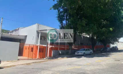 Galpão para Locação em Itaquaquecetuba, Parque São Pedro, 2 banheiros, 5 vagas