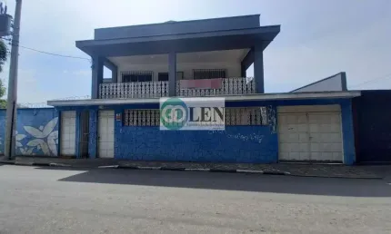 Casa para Locação em Arujá, Centro, 5 dormitórios, 3 suítes, 5 banheiros, 5 vagas