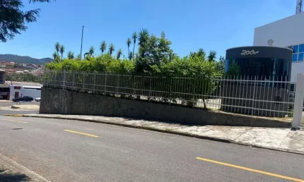 Galpão para Locação em Mogi das Cruzes, Cézar de Souza, 1 dormitório, 1 suíte, 6 banheiros, 10 vagas