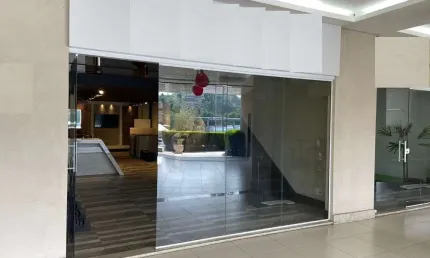 Salão Comercial para Venda em Arujá, Jardim Limoeiro, 1 dormitório, 2 banheiros, 10 vagas