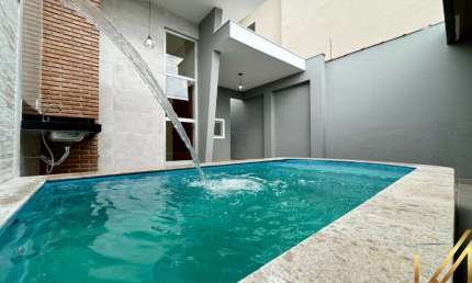 Casa com 3 quartos à venda na Rua Tenente Porteira, Arcádia, Conselheiro Lafaiete, 180 m2 por R$ 650.000
