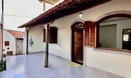 Casa com 2 quartos à venda na Rua Francisco Lobo, Rochedo, Conselheiro Lafaiete, 220 m2 por R$ 550.000