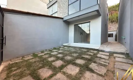 Casa com 2 quartos à venda no Arcádia, Conselheiro Lafaiete , 90 m2 por R$ 390.000