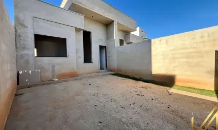Casa com 2 quartos à venda na Rua Brazília Cassini Damatta, Jardim Monte Verde, Conselheiro Lafaiete, 75 m2 por R$ 390.000