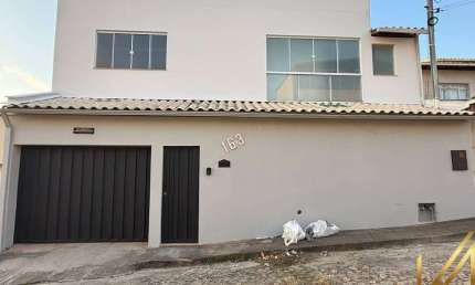 Casa com 3 quartos à venda na Rua Cor Jesus da Conceição Machado, Real de Queluz, Conselheiro Lafaiete, 140 m2 por R$ 430.000