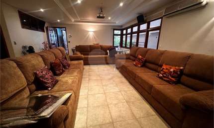 Casa em condomínio no Tucuruvi - 323m² I 4 Suítes I 6 Vagas