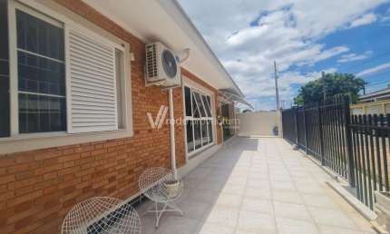 Casa comercial à venda na Pedro Russi, 37, Vila Papelão, Valinhos, 237 m2 por R$ 899.000