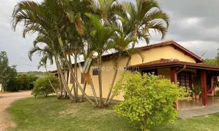 Fazenda à venda na Estrada Luiz de Queiroz Guimarães, Reforma Agrária, Valinhos, 1000 m2 por R$ 1.800.000
