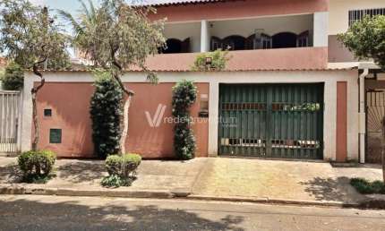 Casa com 3 quartos à venda na Rua João Nonato Rossetti, 445, Parque Jambeiro, Campinas, 256 m2 por R$ 790.000