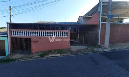 Casa com 3 quartos à venda na Alfredo Honorio, 11, Jardim das Figueiras, Valinhos, 190 m2 por R$ 450.000