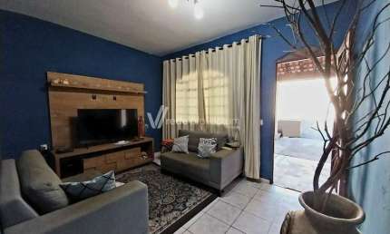 Casa com 3 quartos à venda na Presidente Tancredo Neves, 1223, Parque das Colinas, Valinhos, 141 m2 por R$ 600.000