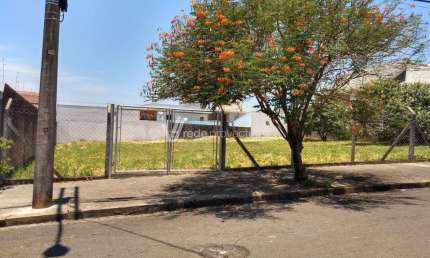 Terreno à venda na Aurélio Vilela, s/n°, Parque Terranova, Valinhos por R$ 935.000