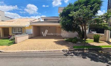 Casa em condomínio fechado com 3 quartos à venda na Rua Elso Previtale, 645, Vivenda das Cerejeiras, Valinhos, 240 m2 por R$ 1.600.000