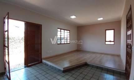 Casa com 3 quartos à venda na Rua dos Suecos, 14, Parque Nova Suíça, Valinhos, 165 m2 por R$ 990.000