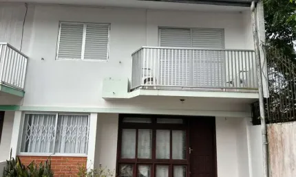 Sobrado para Temporada em Guaratuba, Brejatuba, 3 dormitórios, 1 suíte, 2 banheiros, 2 vagas