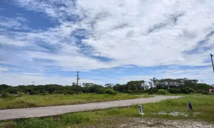 Terreno à venda na Avenida Vinte e Nove de Abril, Estoril, Guaratuba