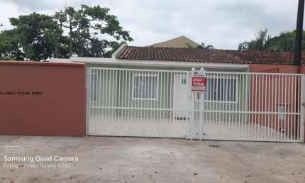 Casa para Temporada em Guaratuba, Brejatuba, 4 dormitórios, 1 suíte, 2 banheiros, 3 vagas