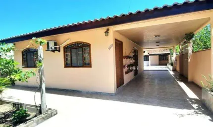 Casa para Venda em Guaratuba, Balneário Nereidas, 4 dormitórios, 1 suíte, 3 banheiros, 4 vagas