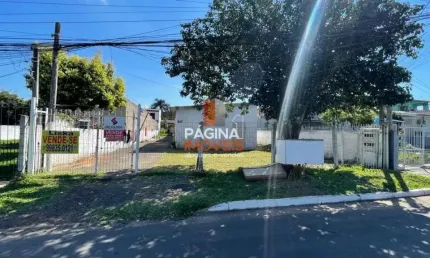 Página 1 Imóveis anuncia terreno com 3 casas no pátio no bairro Estancia Velha, Canoas. - CA275