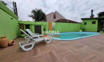 Página 1 Imóveis anuncia linda e aconchegante casa com piscina de 3 dormitórios no bairro São Luís em Canoas/RS. - CA95