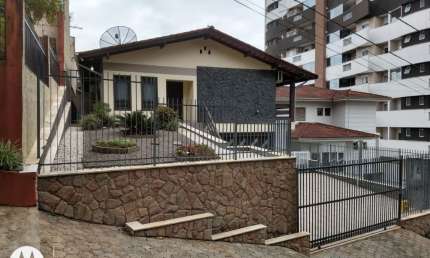 Casa com 4 quartos à venda na Servidão Emílio R E Reddin, 52, Anita Garibaldi, Joinville