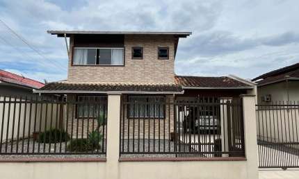 Casa com 3 quartos à venda na Rua Elias Bardini, 76, Boehmerwald, Joinville
