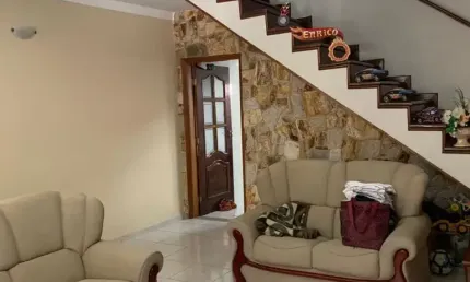 Sobrado à venda localizado no bairro Santa Maria!!!