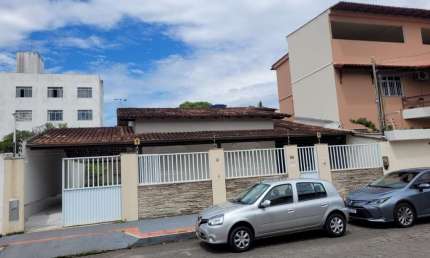 Casa com 3 quartos à venda na Araceli Cabrera Crespo, 50, Fátima, Serra por R$ 1.500.000