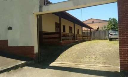 Casa com 3 quartos à venda na Diacuí, 600, Estância Monazítica, Serra por R$ 700.000
