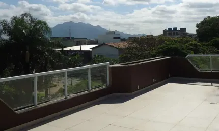 Casa com 8 quartos à venda na Paulo de Vasconcelos, 292, Jabour, Vitória por R$ 1.950.000