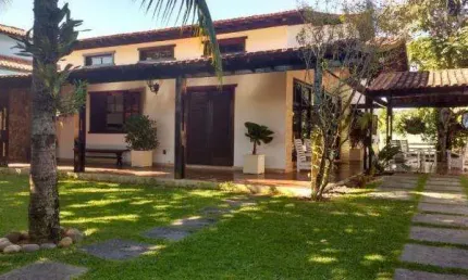 Casa para Venda em Niterói, Camboinhas, 5 dormitórios, 2 suítes, 4 banheiros, 4 vagas
