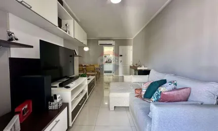 Apartamento de 3 quartos no miolo da Praia do Canto