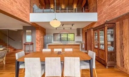 Casa de Luxo com todos ambientes com vista para Pedra Azul