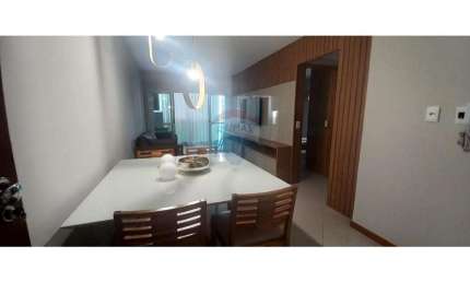 'Enseada Residence: Seu Lar com Vista Privilegiada'