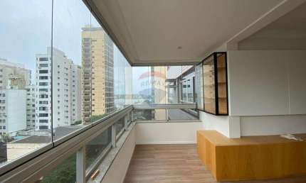 Apartamento com 3 quartos para alugar na Ed. José Saade. Rua Joaquim Lírio, 380, Praia do Canto, Vitória