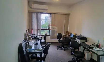 Sala Comercial à Venda – Praia do Suá, Vitória/ES – Edifício Newport Center