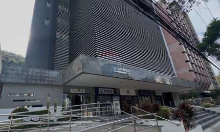 Sala comercial em Santa Lucia no Edifício Empire Center