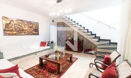 Casa com 3 quartos à venda na Rua Henrique Elkis, 13, Vila Romana, São Paulo