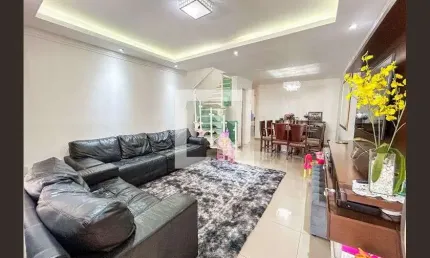 Casa à Venda - Jardim Marajoara , 3 Quartos,  131 m2