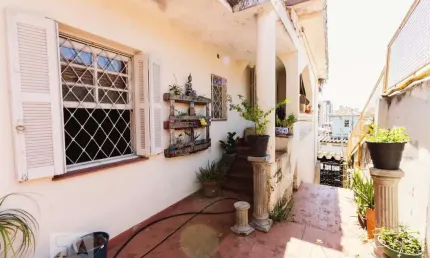 Casa com 2 quartos à venda na Rua Camburiú, 110, Vila Romana, São Paulo