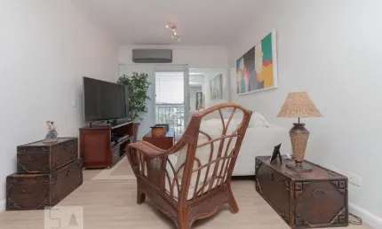 Apartamento à Venda - Vila Olímpia, 1 Quarto,  70 m2