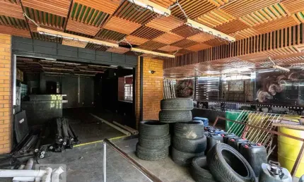 Casa com 5 quartos à venda na Rua James Holland, 425, Barra Funda, São Paulo