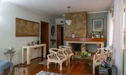 Casa com 3 quartos à venda na Rua Agariba, 98, Vila Romana, São Paulo