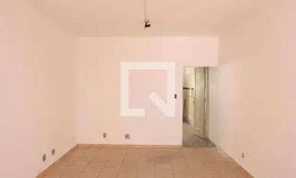 Casa com 2 quartos à venda na Rua Francisco Alves, 56, Vila Romana, São Paulo