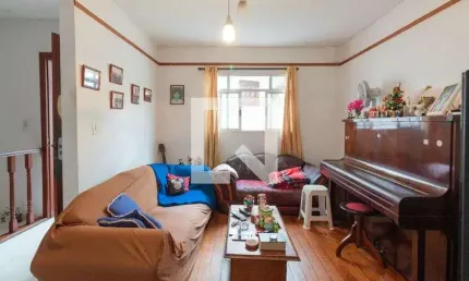 Casa com 2 quartos à venda na Rua Paris, 582, Sumaré, São Paulo