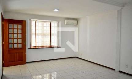 Casa à Venda - Planalto Paulista, 3 Quartos,  140 m2