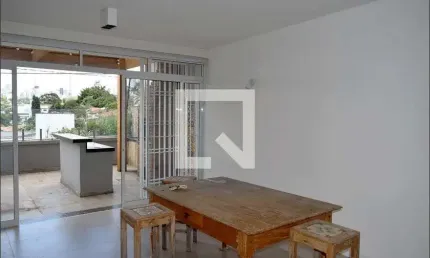 Casa com 3 quartos à venda na Rua Antônio Alves Magan, 150, Sumaré, São Paulo