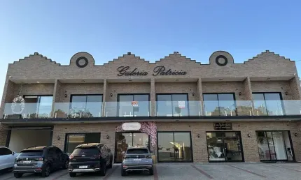Galeria patricia - sala comercial van gogh - holambra/sp