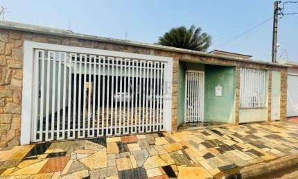 Casa à venda em Artur Nogueira, Jardim Europa, com 4 quartos, com 293 m²