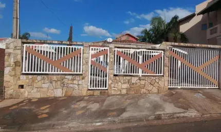 Casa à venda em Artur Nogueira, Jardim Arrivabene III, com 3 quartos, com 145.98 m²